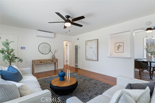 5536 Linden Avenue, Long Beach CA: https://media.crmls.org/medias/42fb7db1-426c-4fcd-bdc2-1892a9a5146d.jpg
