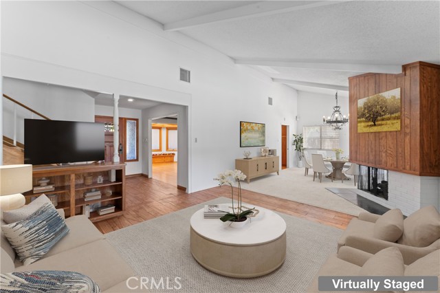 Detail Gallery Image 14 of 41 For 2919 Panorama Dr, Bakersfield,  CA 93306 - 3 Beds | 2/1 Baths