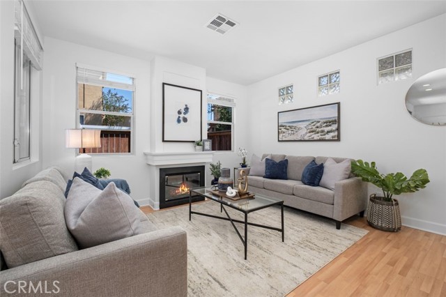 Detail Gallery Image 4 of 25 For 5 Calle De Los Grabados, Rancho Santa Margarita,  CA 92688 - 3 Beds | 2/1 Baths
