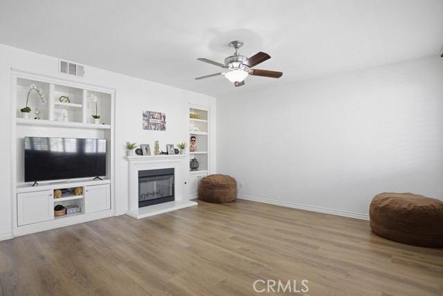 Detail Gallery Image 14 of 59 For 6865 Hop Clover, Corona,  CA 92880 - 5 Beds | 4 Baths