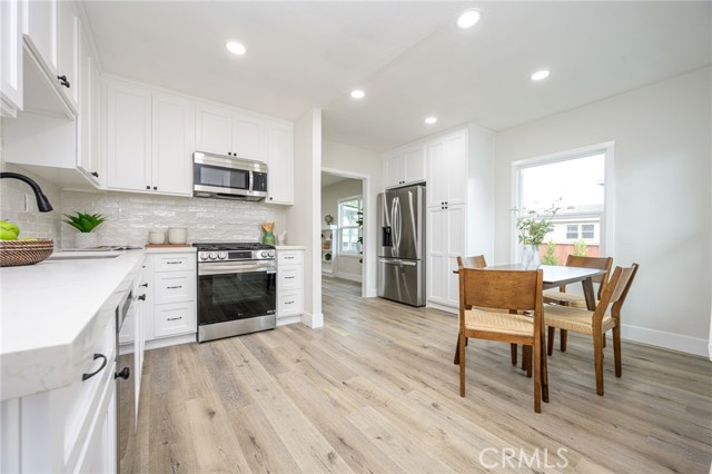Detail Gallery Image 18 of 34 For 2200 S Alma St, San Pedro,  CA 90731 - 3 Beds | 2 Baths