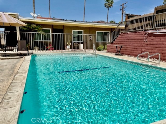 68460 Kings Road, Cathedral City CA: https://media.crmls.org/medias/42ff17a2-ad95-4224-9a3a-69cab24a60da.jpg
