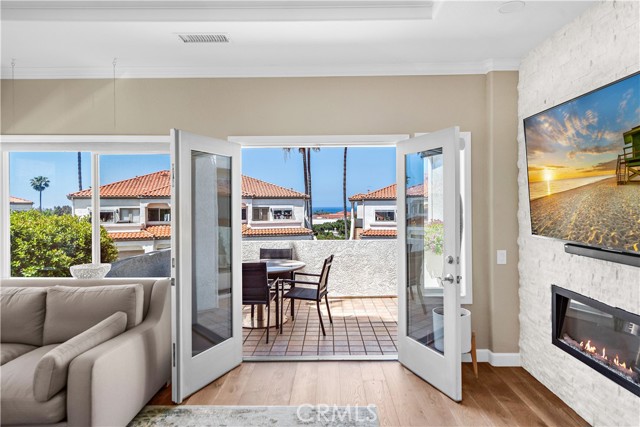 65 Centre Court, Dana Point CA: https://media.crmls.org/medias/42ff56d0-827c-4679-89a0-fa1ae3865b0d.jpg