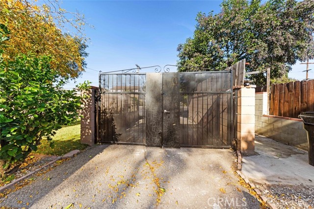 Detail Gallery Image 46 of 52 For 19148 Saticoy St, Reseda,  CA 91335 - 3 Beds | 2 Baths