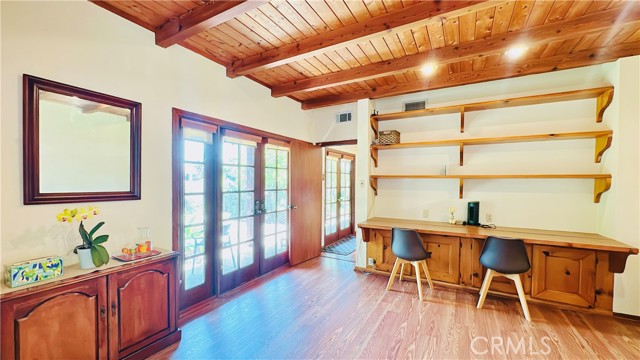2051 Fair Oaks Avenue, South Pasadena CA: https://media.crmls.org/medias/42ffb457-cbb5-44d0-ac1a-39890ac18d8a.jpg