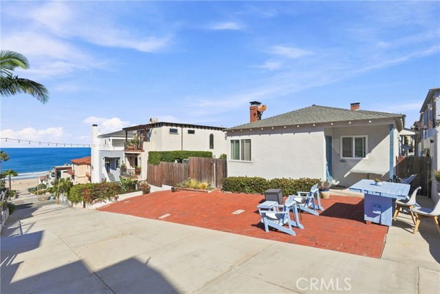 229 31st Street, Manhattan Beach, California 90266, 5 Bedrooms Bedrooms, 0 ,2 BathroomsBathrooms,Residential,For Sale,31st,0,SB26183493