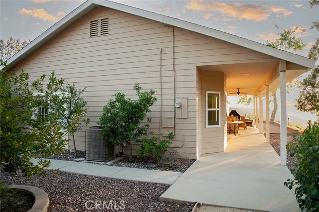 Image 62 of 64 For 38736 Oak Glen Road