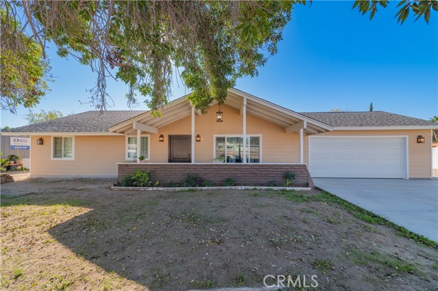 Detail Gallery Image 2 of 33 For 9978 Clydesdale Ave, Jurupa Valley,  CA 92509 - 3 Beds | 2 Baths