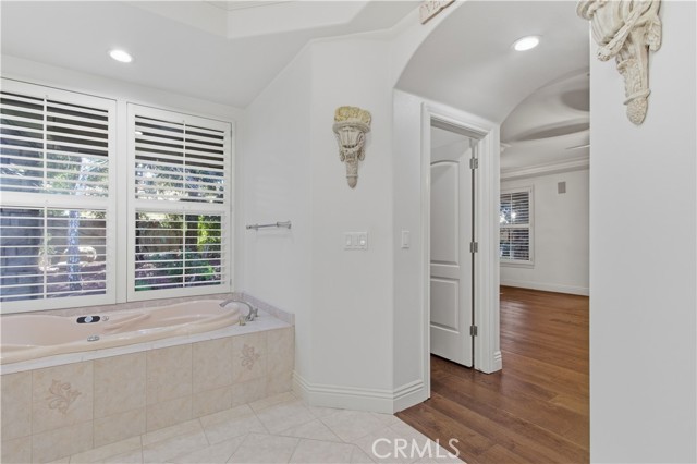 Image 44 of 66 For 2144 King Arthur Court