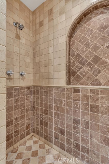 Detail Gallery Image 18 of 40 For 6314 Marina Pacifica, Long Beach,  CA 90803 - 2 Beds | 2 Baths