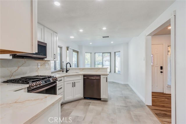 Detail Gallery Image 9 of 38 For 11721 Mount Sterling Ct, Rancho Cucamonga,  CA 91737 - 4 Beds | 3 Baths