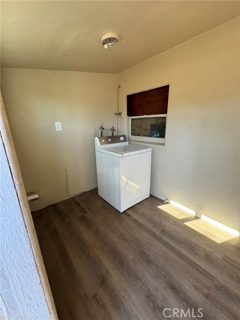 5214 Golden Avenue, Riverside CA: https://media.crmls.org/medias/4304e422-d7b8-48d8-9a9c-415d00646330.jpg