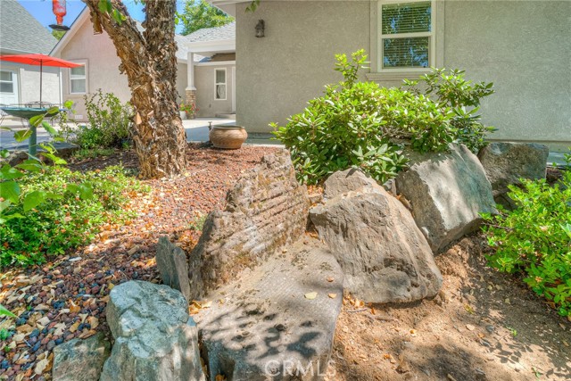 6060 Miners Ranch Road, Oroville CA: https://media.crmls.org/medias/4304f5ca-b981-444a-8fe8-07f2dca12af6.jpg