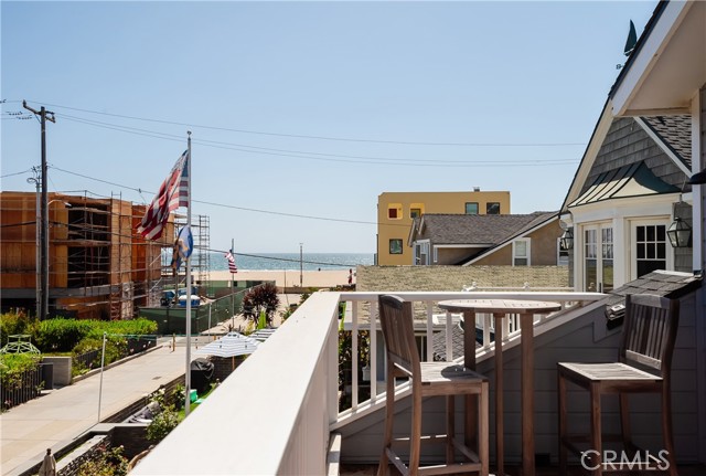 37 20th, Hermosa Beach, California 90254, 4 Bedrooms Bedrooms, ,2 BathroomsBathrooms,Residential Lease,For Rent,37 20th,CRSB22090188