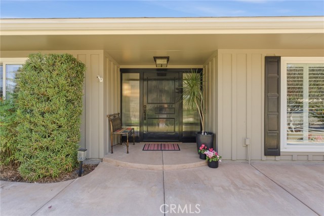 Detail Gallery Image 5 of 61 For 1805 Canyon Rd, Redlands,  CA 92373 - 4 Beds | 2/1 Baths