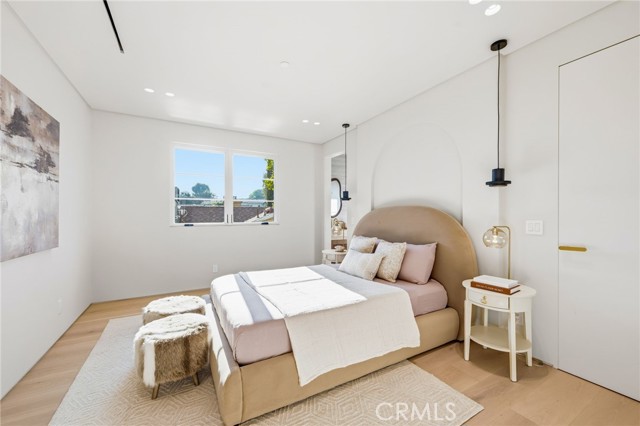 Detail Gallery Image 33 of 41 For 16782 Otsego, Encino,  CA 91436 - 6 Beds | 6/1 Baths