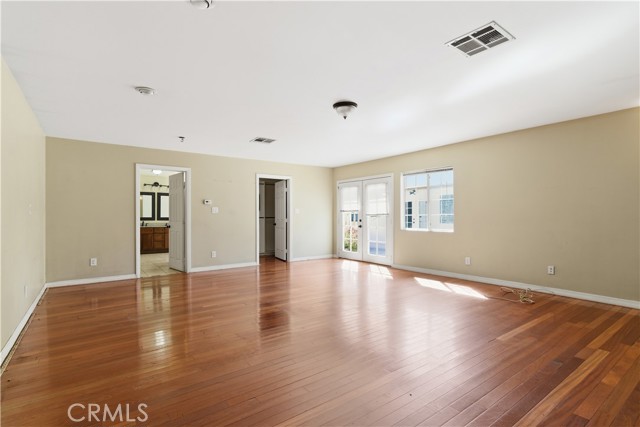 Detail Gallery Image 37 of 45 For 15000 Hamlin St, Van Nuys,  CA 91411 - 5 Beds | 3 Baths