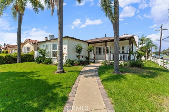 Detail Gallery Image 13 of 30 For 9801 S Hobart Bld, Los Angeles,  CA 90047 - 3 Beds | 2 Baths