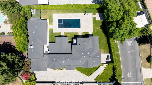 Detail Gallery Image 3 of 59 For 20701 Dumont St, Woodland Hills,  CA 91364 - 8 Beds | 9 Baths