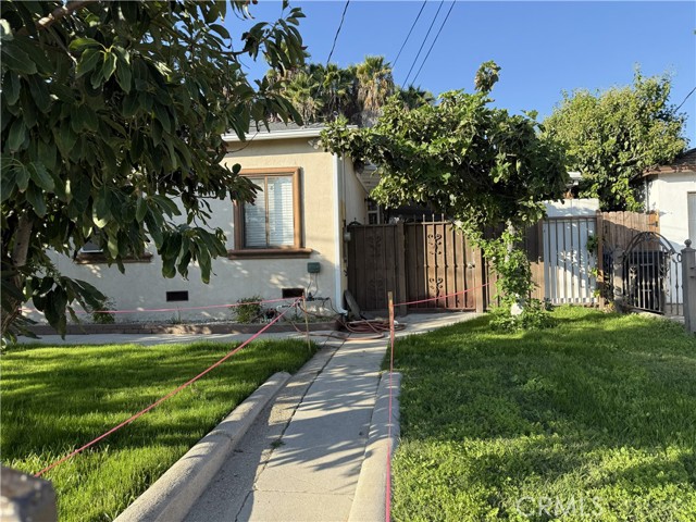 Detail Gallery Image 6 of 48 For 21057 Runnymede St, Canoga Park,  CA 91303 - – Beds | – Baths