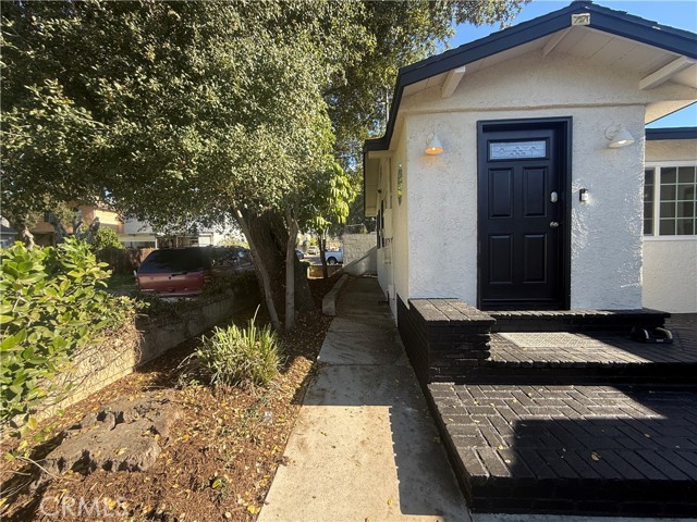 Detail Gallery Image 17 of 52 For 10358 Eldora Ave, Sunland,  CA 91040 - 2 Beds | 2 Baths