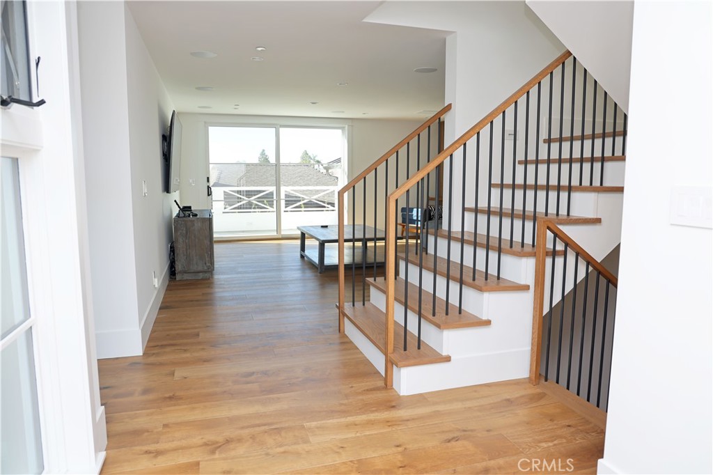 MLS #NP25232995 image #25