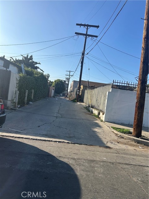 Detail Gallery Image 15 of 16 For 3312 Hyde Park Bld, Los Angeles,  CA 90043 - 3 Beds | 1 Baths