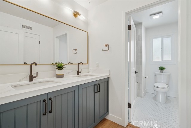 1741 5B Tustin Avenue, Costa Mesa CA: https://media.crmls.org/medias/43091539-2fe0-47cd-9ee1-97da65ef53de.jpg