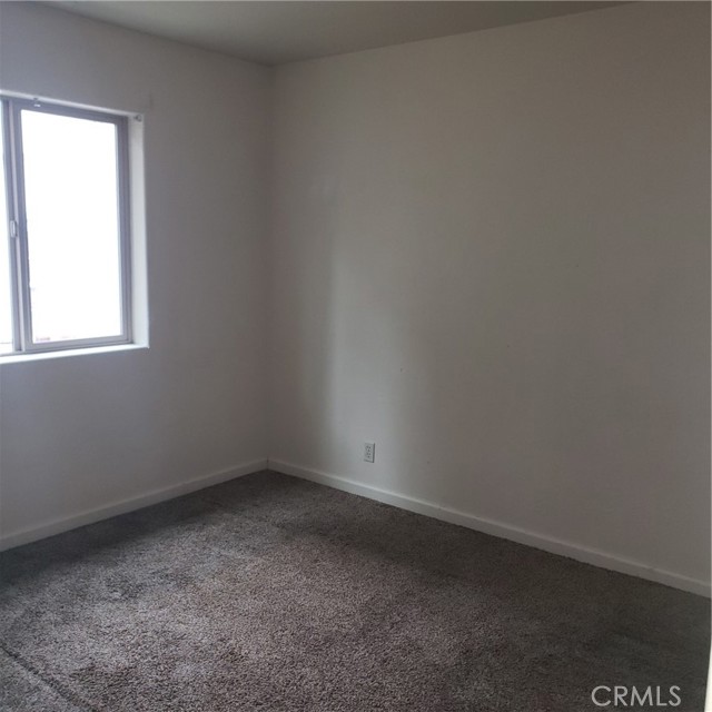 Detail Gallery Image 10 of 17 For 720 E Big Bear, Big Bear City,  CA 92314 - – Beds | – Baths