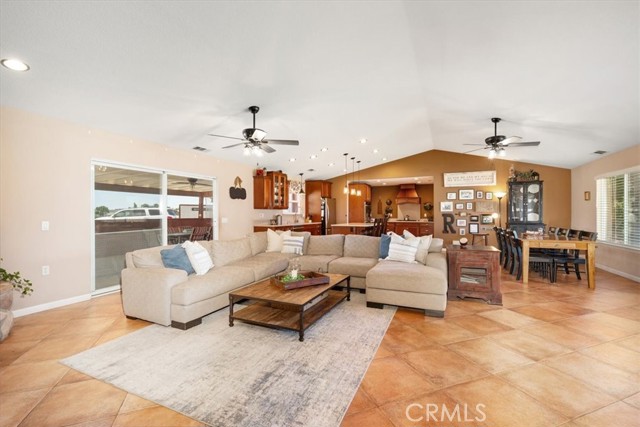 Detail Gallery Image 9 of 73 For 5498 Forked Horn Pl, Paso Robles,  CA 93446 - 3 Beds | 2 Baths