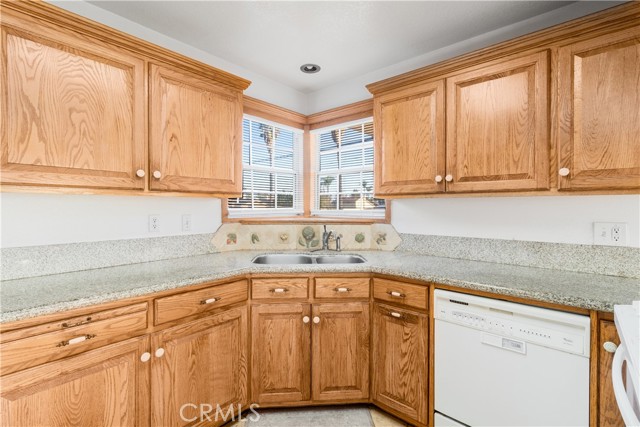 Detail Gallery Image 37 of 72 For 2572 Harrison, Riverside,  CA 92503 - 4 Beds | 3 Baths