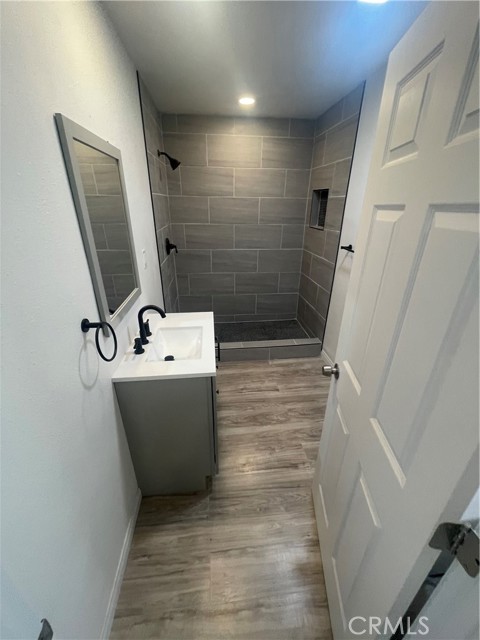 Detail Gallery Image 7 of 15 For 310 E 81st, Los Angeles,  CA 90003 - 1 Beds | 1 Baths