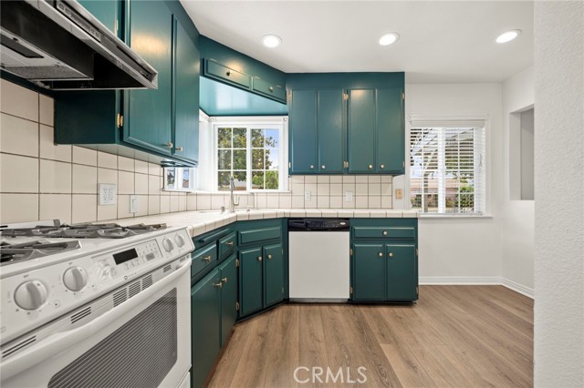 2871 Adriatic Avenue, Long Beach CA: https://media.crmls.org/medias/430a86c3-969b-4a51-8a89-86ca88c6946b.jpg