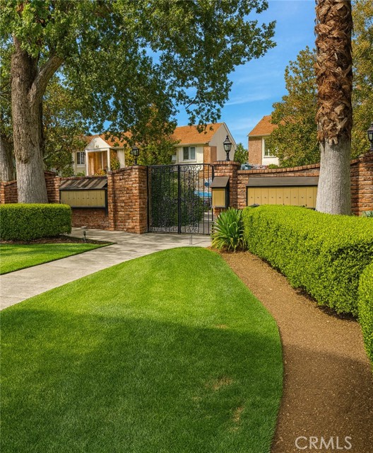 Detail Gallery Image 3 of 5 For 5090 N Roosevelt, Fresno,  CA 93704 - 2 Beds | 2 Baths