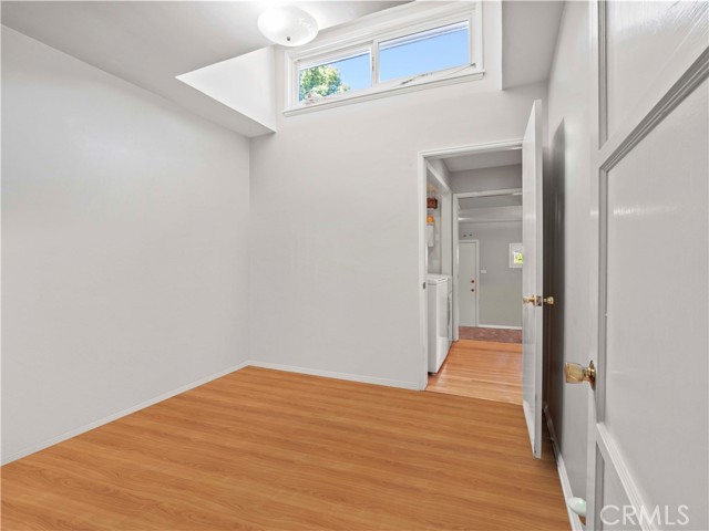 1511 N Maple Street, Burbank CA: https://media.crmls.org/medias/430bfa49-3111-474c-ae9b-d5476f5286b2.jpg