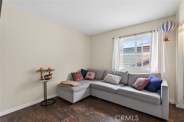 Detail Gallery Image 13 of 22 For 1380 Tanglewood, Corona,  CA 92882 - 4 Beds | 2/1 Baths