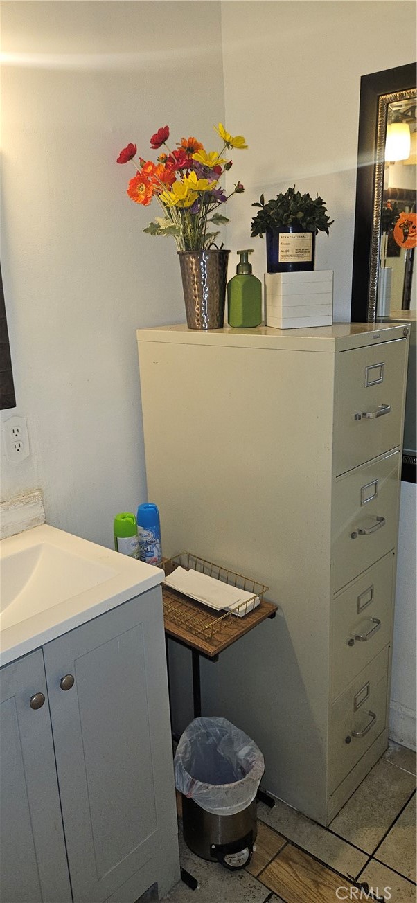 512 N Montebello Boulevard, Montebello CA: https://media.crmls.org/medias/430d28c4-919a-42ed-8393-9f03a9b31c6a.jpg