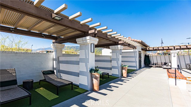 Detail Gallery Image 19 of 45 For 16651 Snowdrop #1,  Fontana,  CA 92336 - 3 Beds | 2 Baths