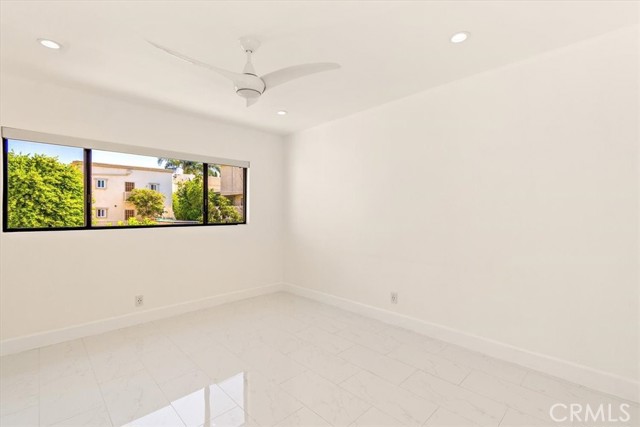 Detail Gallery Image 19 of 52 For 510 N Francisca Ave #C,  Redondo Beach,  CA 90277 - 3 Beds | 2/1 Baths