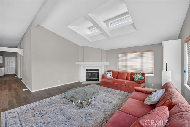 3530 Damien Avenue, 40 photo 12