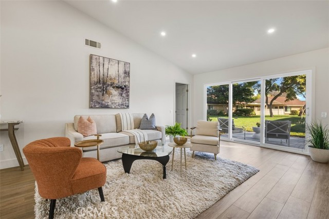25309 Village 25 photo 7