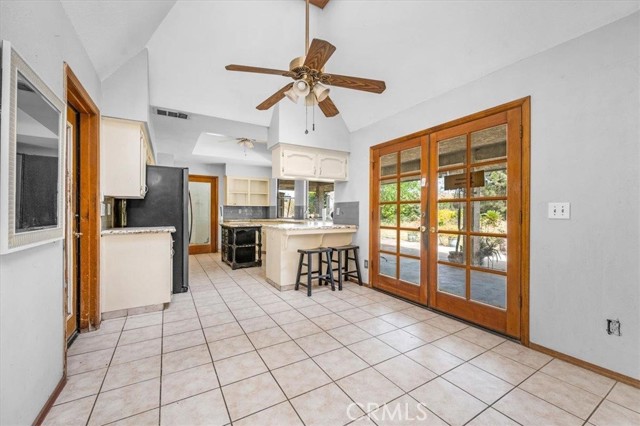 6710 Golden State Boulevard, Madera CA: https://media.crmls.org/medias/4311c836-3cc3-44e6-b255-17e69eb0dad3.jpg