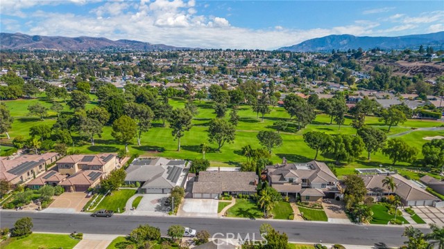 Detail Gallery Image 18 of 40 For 6042 Foxfield Ln, Yorba Linda,  CA 92886 - 4 Beds | 3 Baths