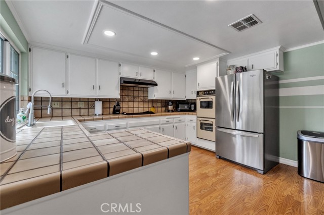 Detail Gallery Image 9 of 44 For 15010 Oakwood Ln, Chino Hills,  CA 91709 - 3 Beds | 2 Baths