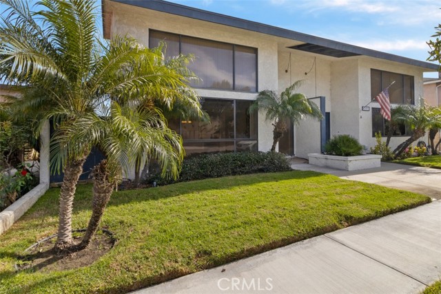 Image 2 for 17072 Sandra Lee Ln, Huntington Beach, CA 92649