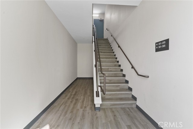 Detail Gallery Image 6 of 30 For 960 N Tangent Privado #305,  Ontario,  CA 91764 - 3 Beds | 2 Baths