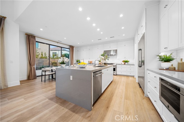 101 Lustro, Irvine CA: https://media.crmls.org/medias/4315474b-7b7c-4887-b65c-77ec42b831af.jpg