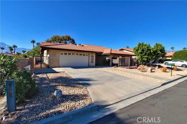 Detail Gallery Image 1 of 25 For 64337 Doral Dr, Desert Hot Springs,  CA 92240 - 3 Beds | 3 Baths