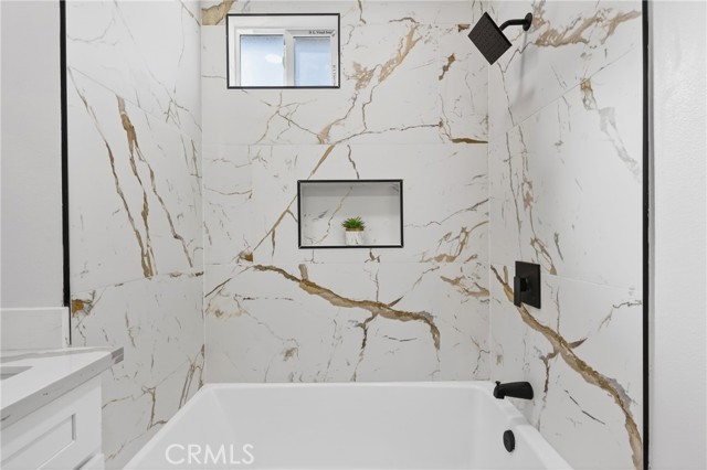 Detail Gallery Image 33 of 39 For 6994 Elmwood, San Bernardino,  CA 92404 - 3 Beds | 2 Baths