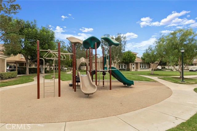 Detail Gallery Image 23 of 25 For 876 S Yellowstone Way, Anaheim Hills,  CA 92808 - 3 Beds | 2/1 Baths